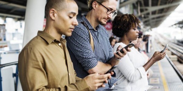 Multi-User-Zugriff auf mobiles Geschäftskonto: Penta oder EBICS Multi-User-Zugriff auf mobiles Geschäftskonto: Penta oder EBICS