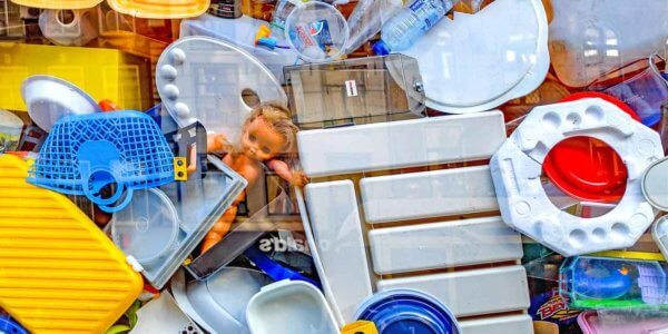 Kreditkarten aus Metall statt Plastik Kreditkarten aus Metall statt Plastik